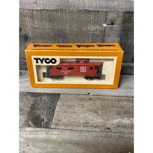 TYCO HO Scale Red Santa Fe AT&SF 7240 Caboose Electric Train Car in Original Box